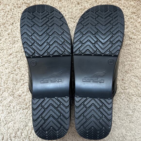 Dansko Black Patent Leather Professional Clog Shoes 40 - Picture 7 of 9